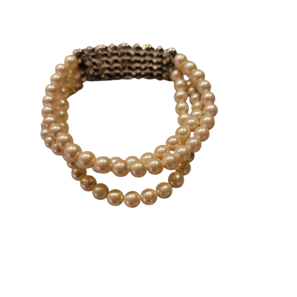 Monet faux pearl and rhinestone vintage stretchy bracelet - Picture 2 of 4